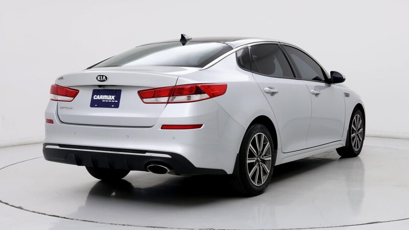 2019 Kia Optima LX 8