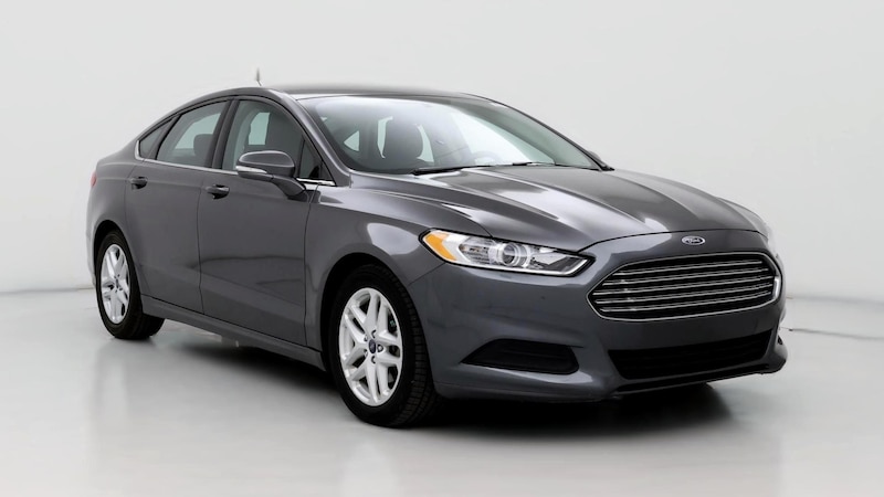 2015 Ford Fusion SE Hero Image