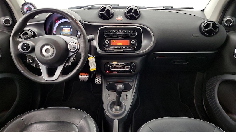 2016 smart fortwo Prime 9