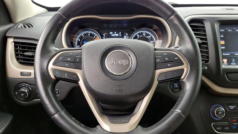 2016 Jeep Cherokee 75th Anniversary Edition 10