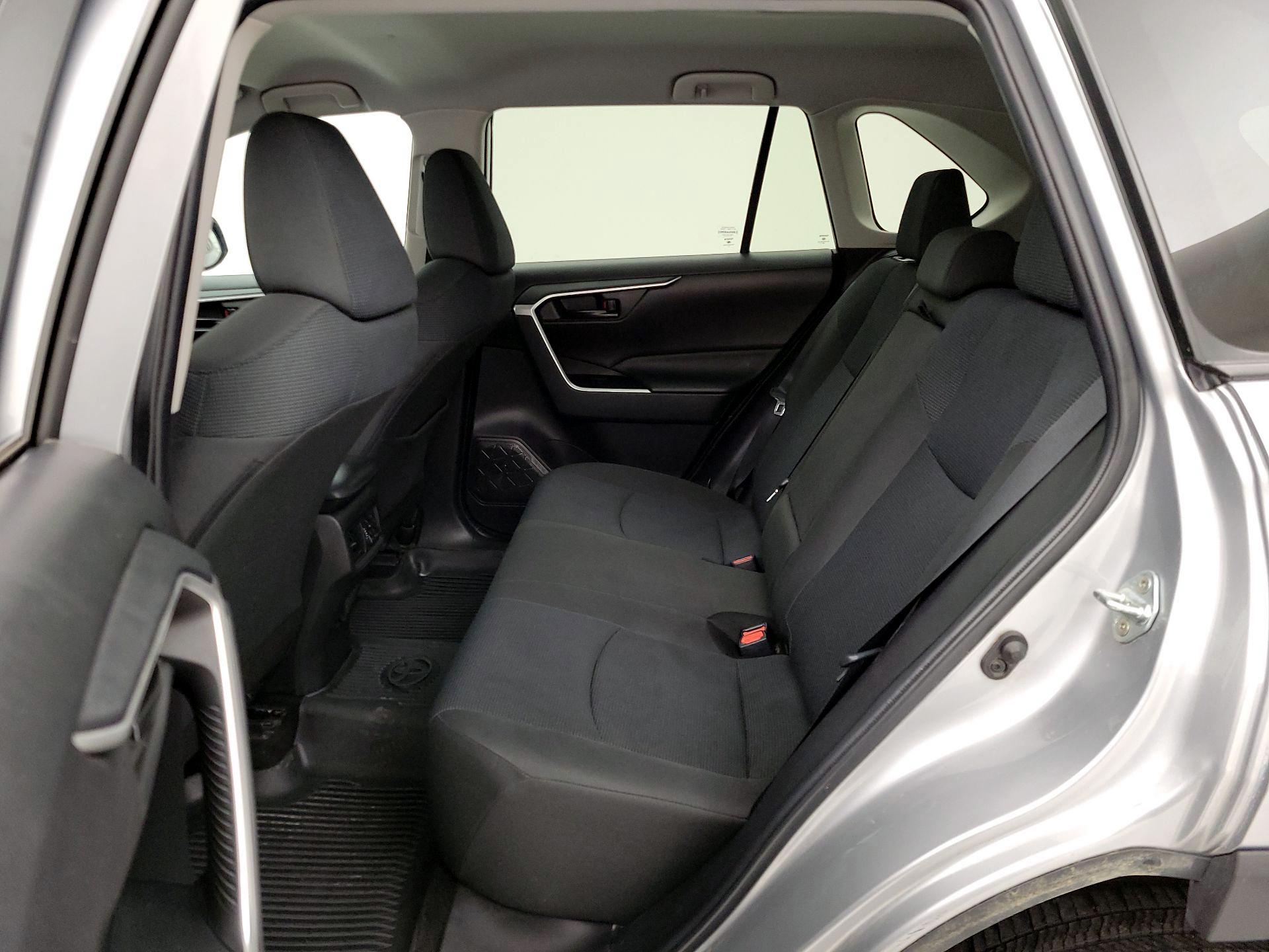 Thumbnail: 2023 Toyota RAV4 - 20