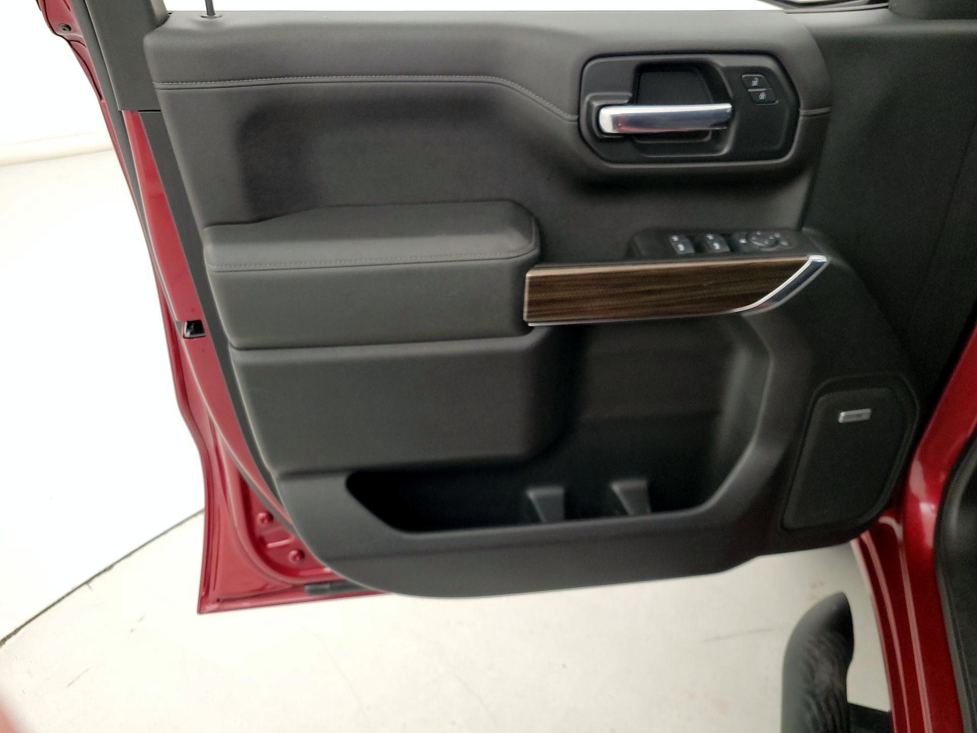 Thumbnail: 2020 Chevrolet Silverado 1500 - 12