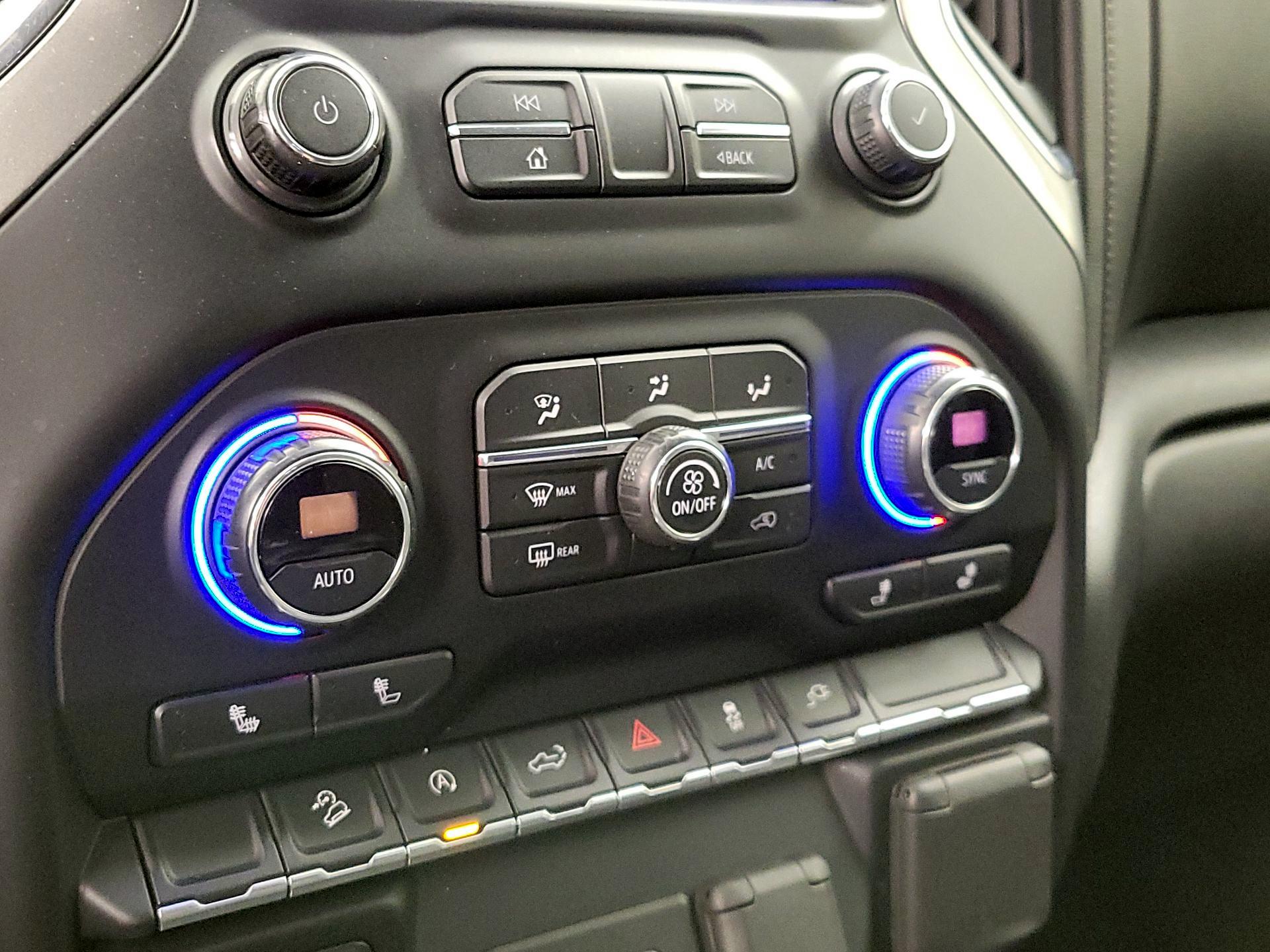 Thumbnail: 2020 Chevrolet Silverado 1500 - 16