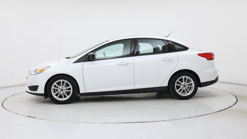2017 Ford Focus SE 3