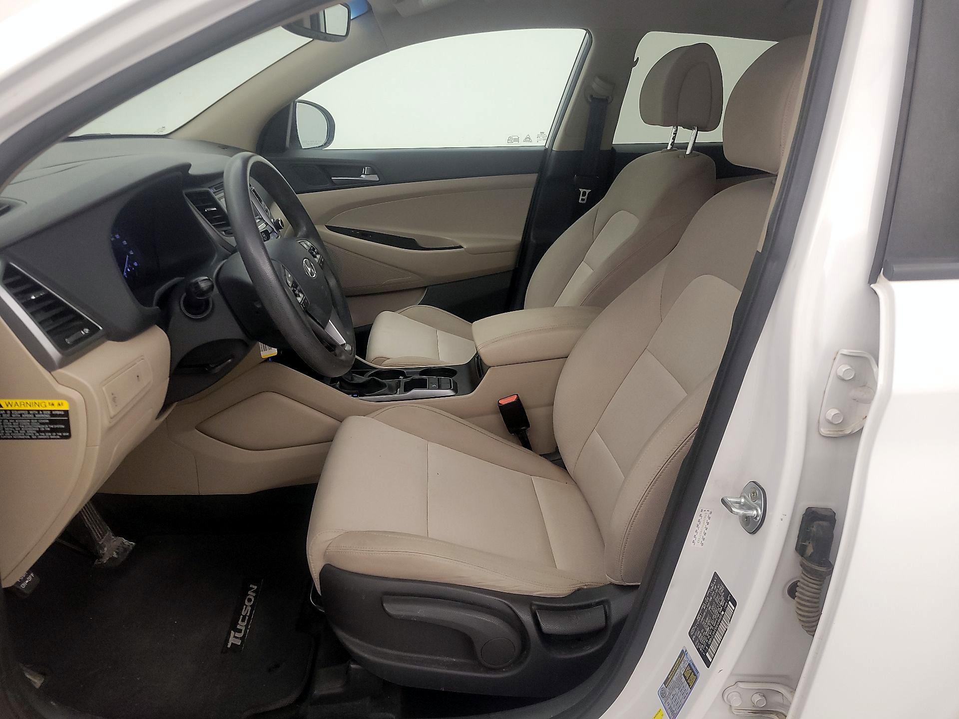 Thumbnail: 2017 Hyundai Tucson - 11