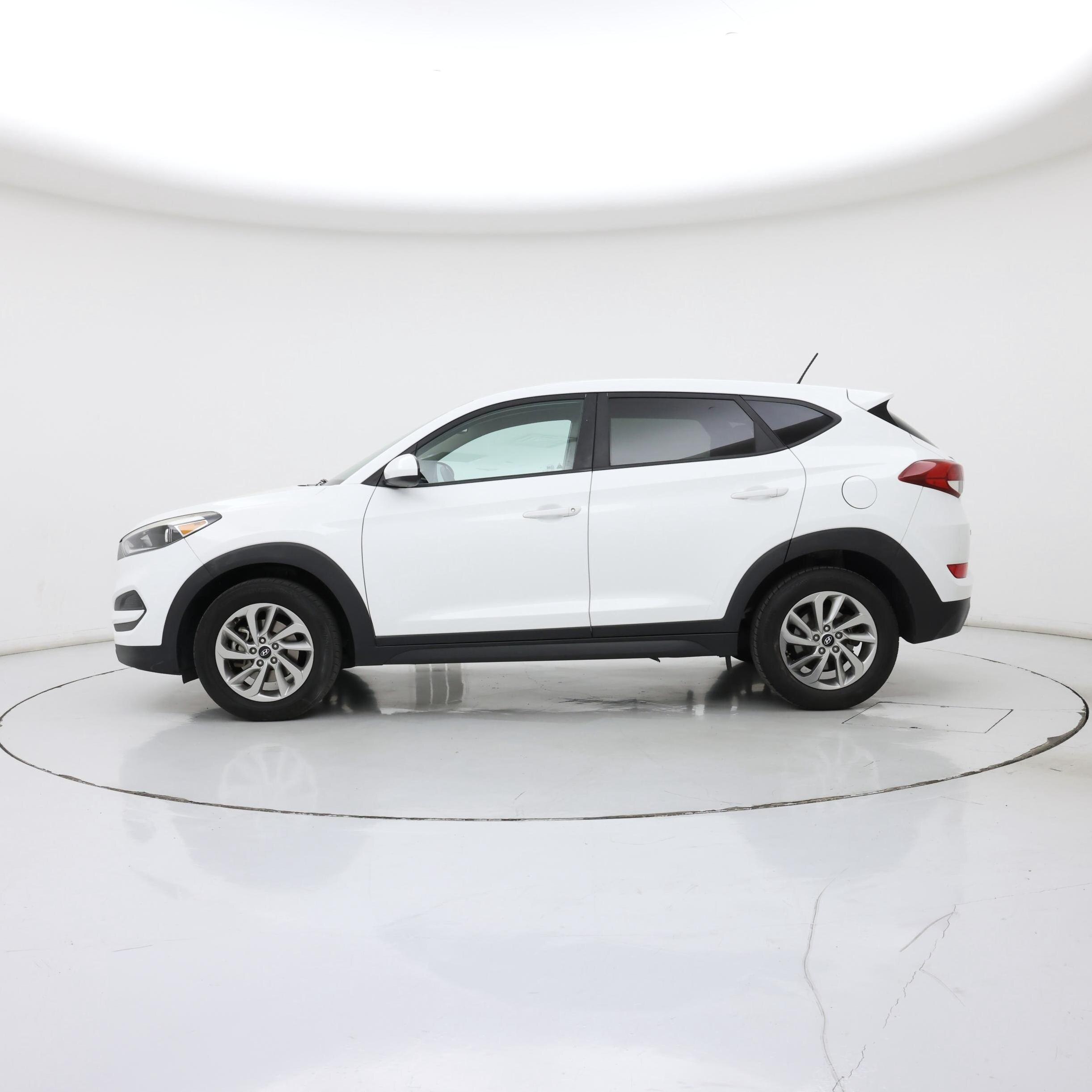 Thumbnail: 2017 Hyundai Tucson - 3
