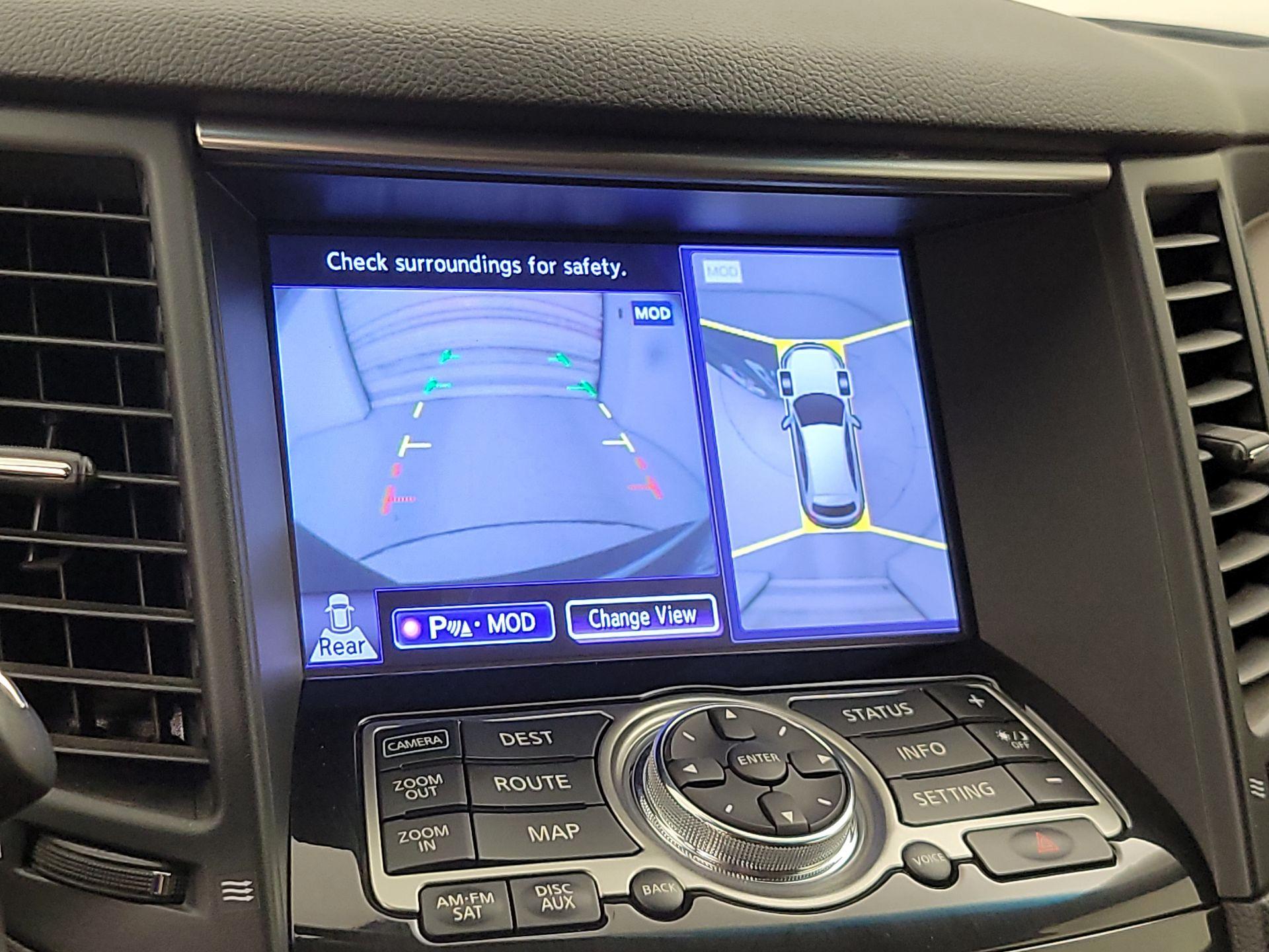 Thumbnail: 2014 INFINITI QX70 - 15