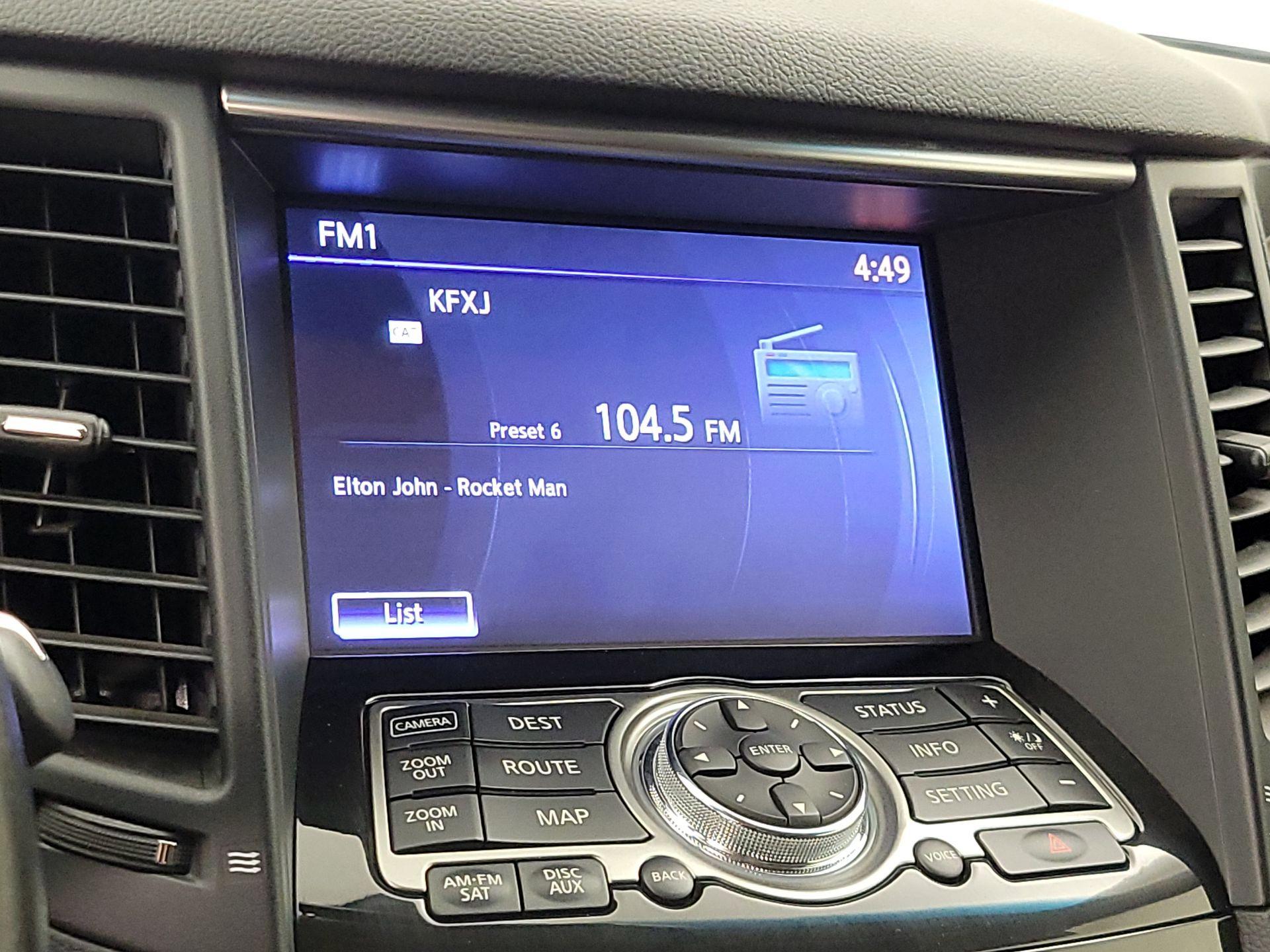 Thumbnail: 2014 INFINITI QX70 - 16
