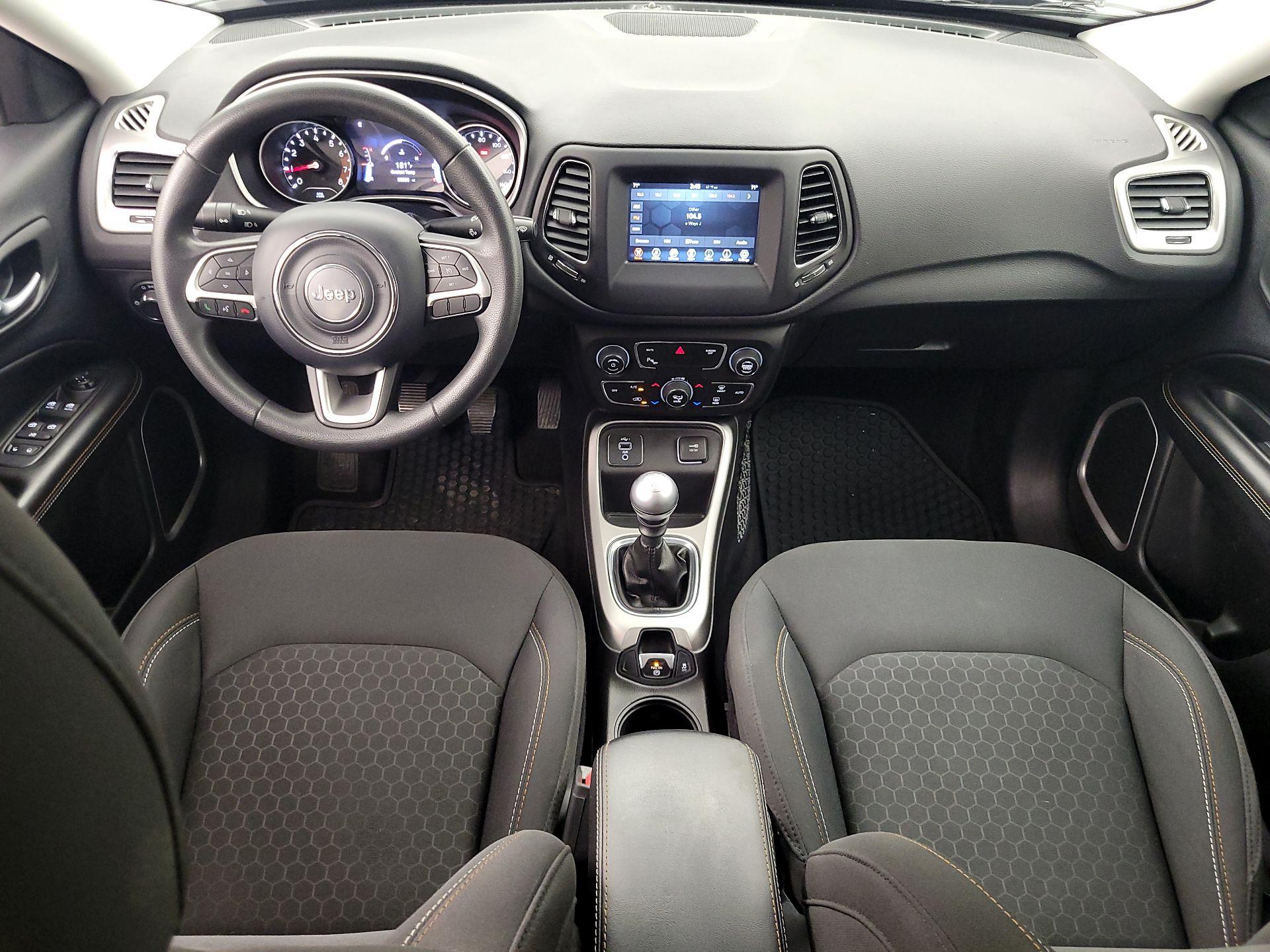 Thumbnail: 2019 Jeep Compass - 9