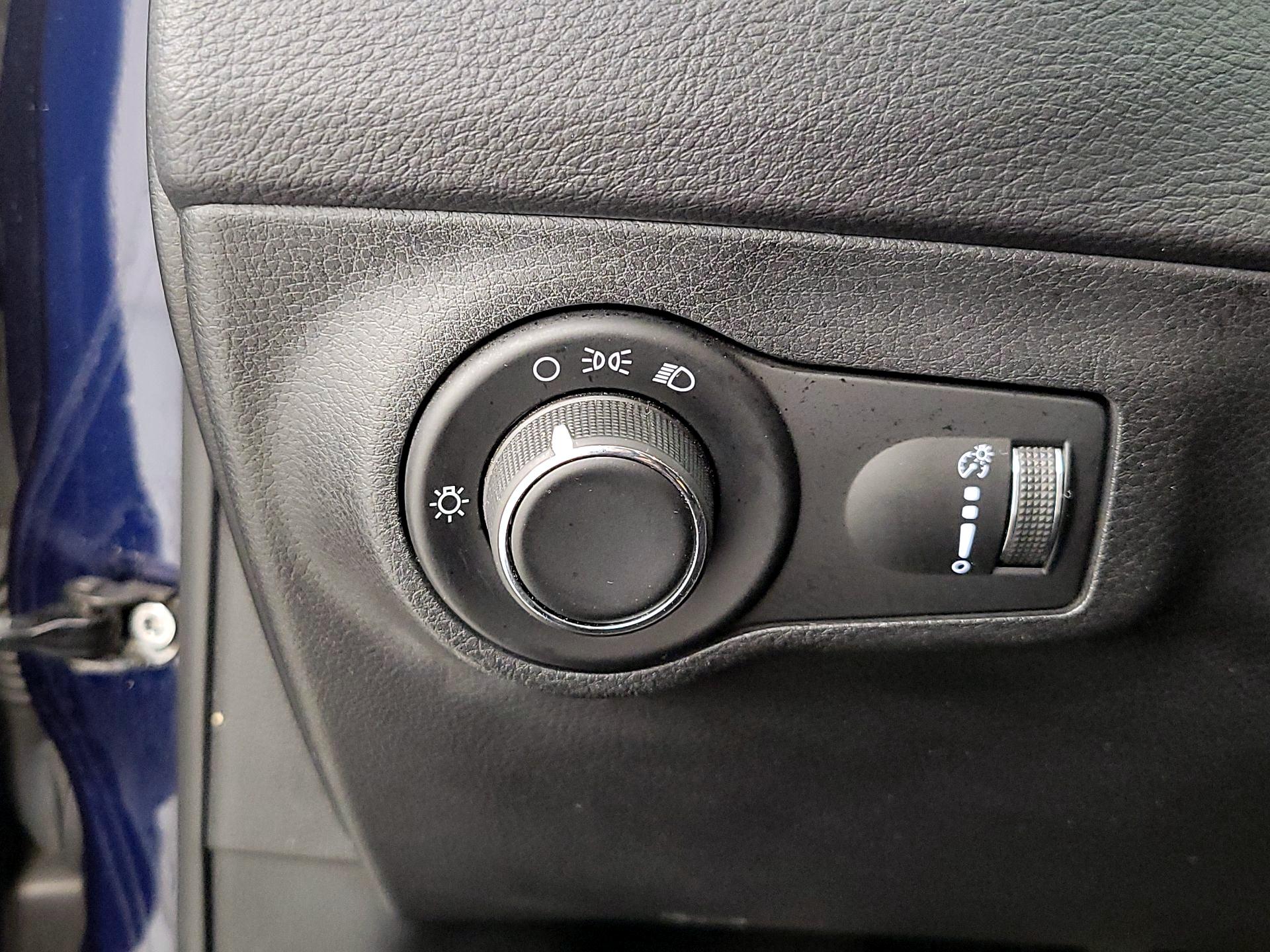 Thumbnail: 2019 Jeep Compass - 13