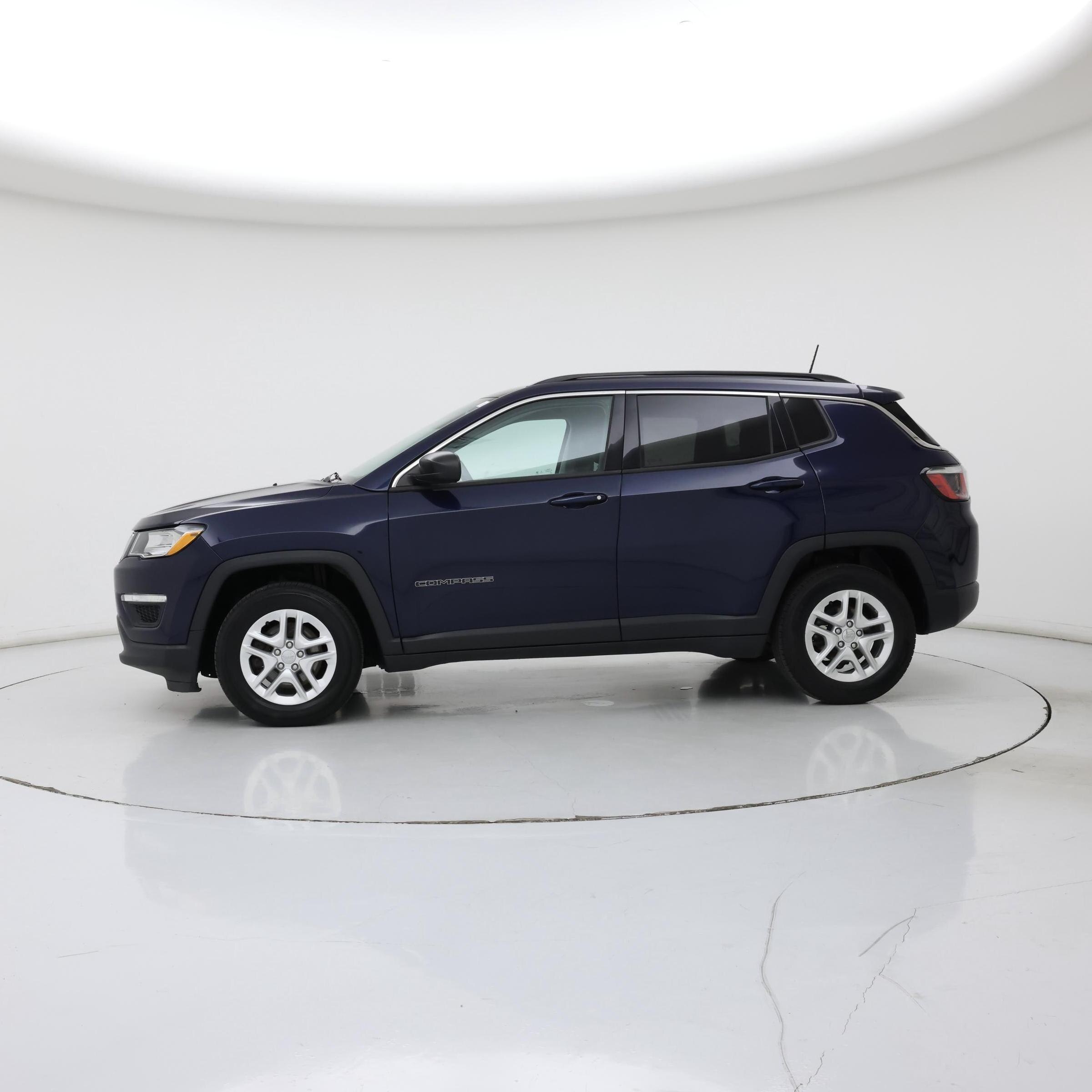 Thumbnail: 2019 Jeep Compass - 3