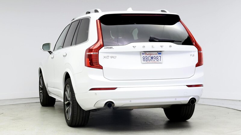 2018 Volvo XC90 T5 Momentum 2