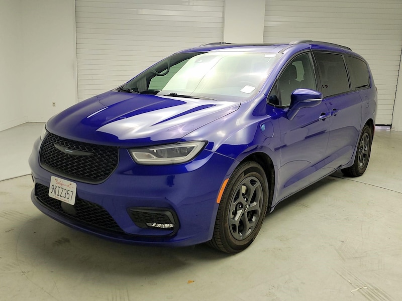 2021 Chrysler Pacifica Hybrid Limited -
                  Reno, NV