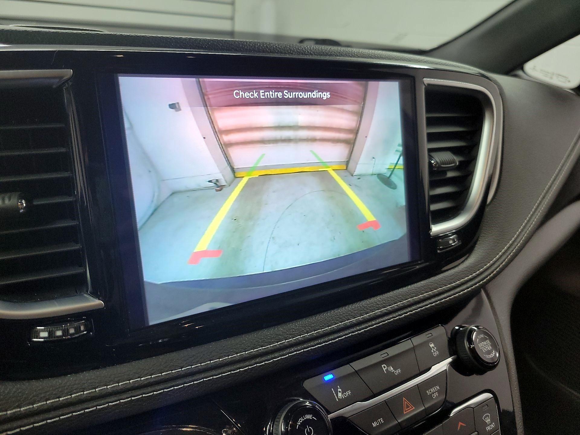 Thumbnail: 2021 Chrysler Pacifica - 11