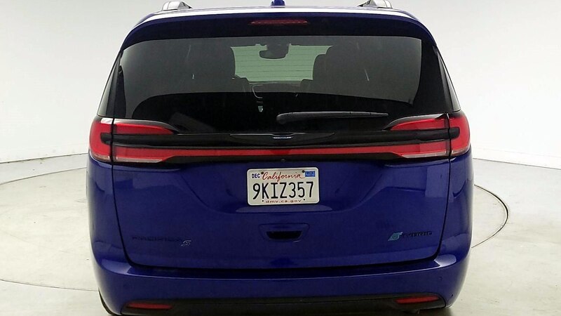 2021 Chrysler Pacifica Hybrid Limited 6