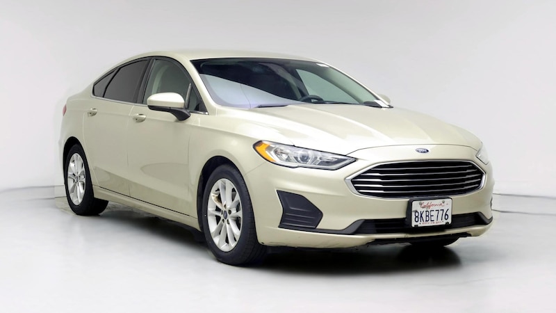 2019 Ford Fusion SE Hero Image