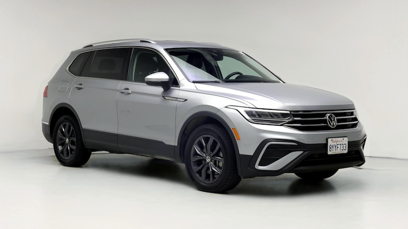 2022 Volkswagen Tiguan SE Hero Image