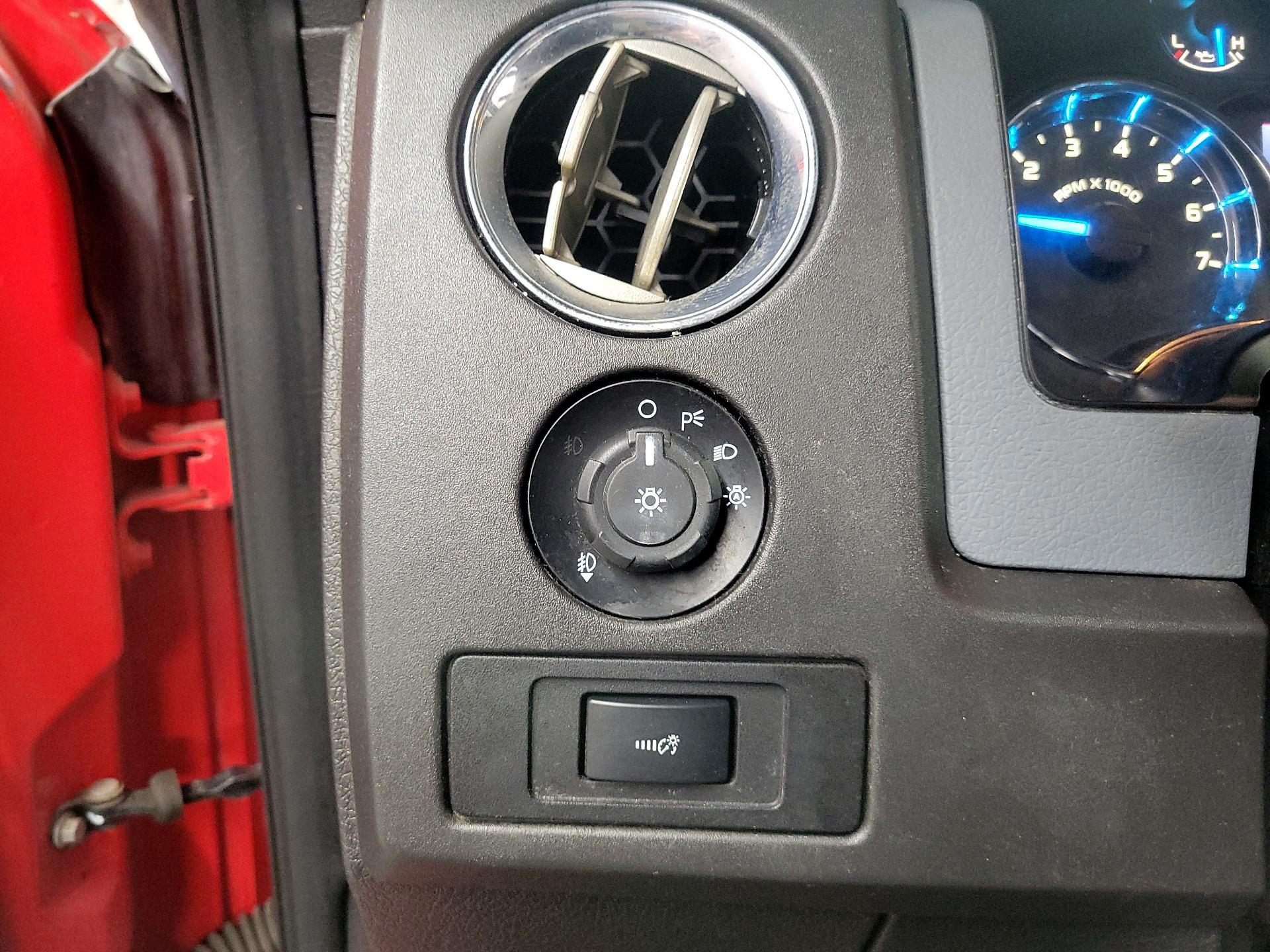 Thumbnail: 2014 Ford F-150 - 13