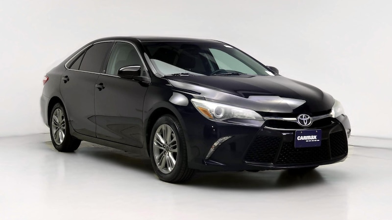 2016 Toyota Camry SE Hero Image