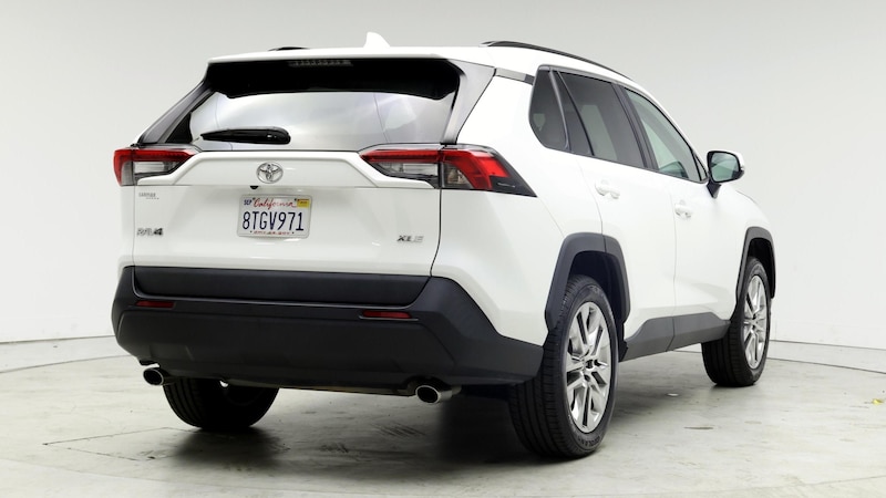 2020 Toyota RAV4 XLE Premium 8