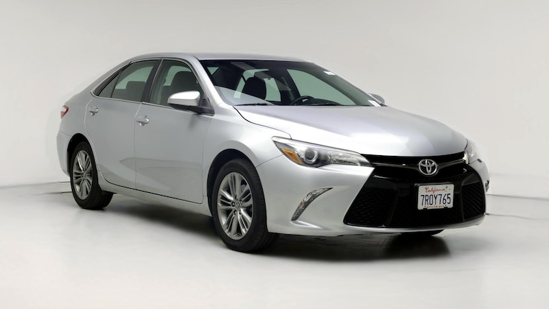 2016 Toyota Camry SE Hero Image