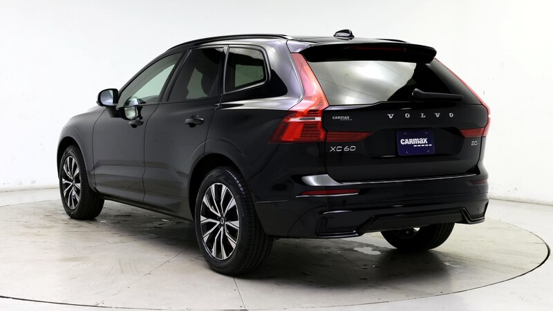 2024 Volvo XC60 B5 Plus 2