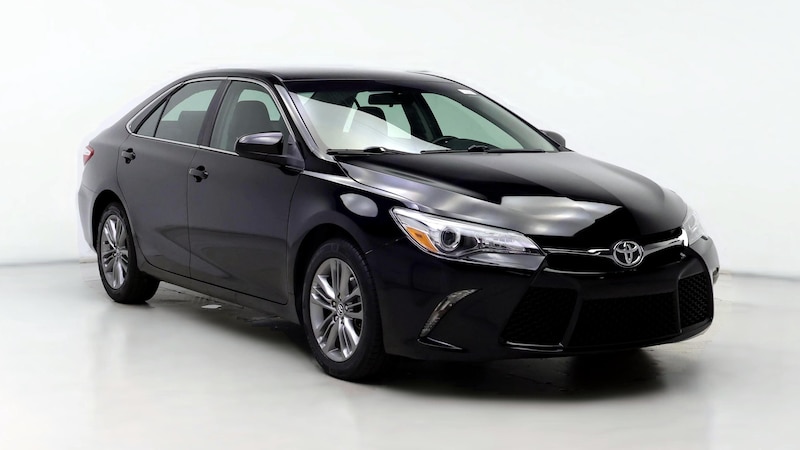 2015 Toyota Camry SE Hero Image