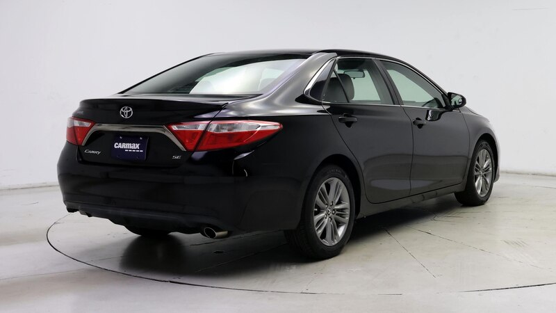 2015 Toyota Camry SE 8