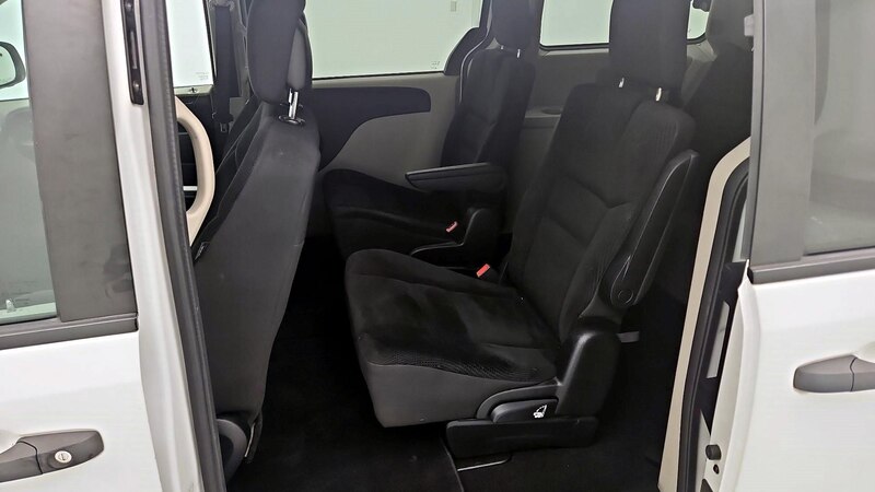 2020 Dodge Grand Caravan SE 19