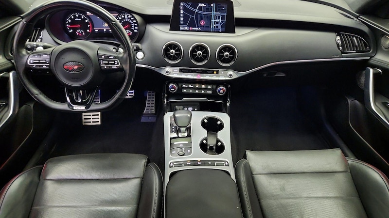 2019 Kia Stinger GT2 9