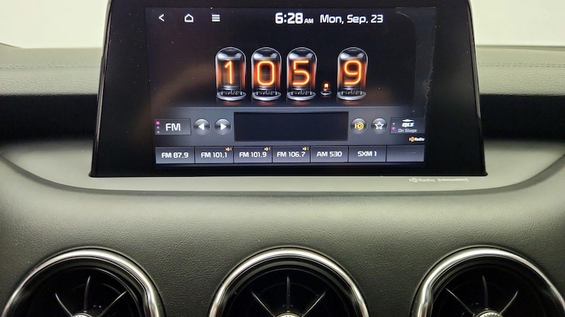 2019 Kia Stinger GT2 16