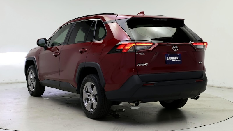 2023 Toyota RAV4 XLE 2