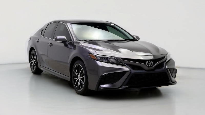 2022 Toyota Camry SE Hero Image