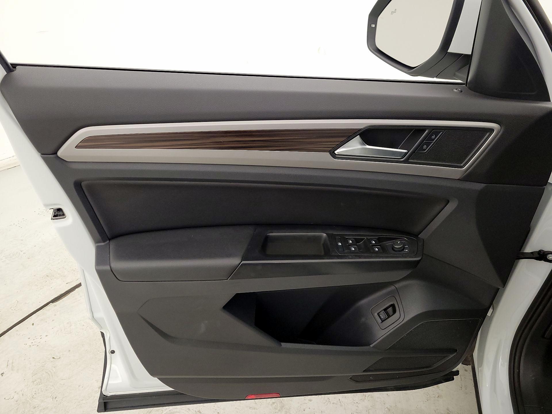 Thumbnail: 2021 Volkswagen Atlas - 12