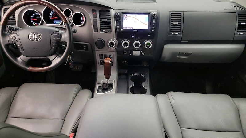 2013 Toyota Sequoia Platinum 9