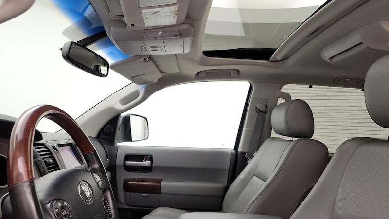 2013 Toyota Sequoia Platinum 19