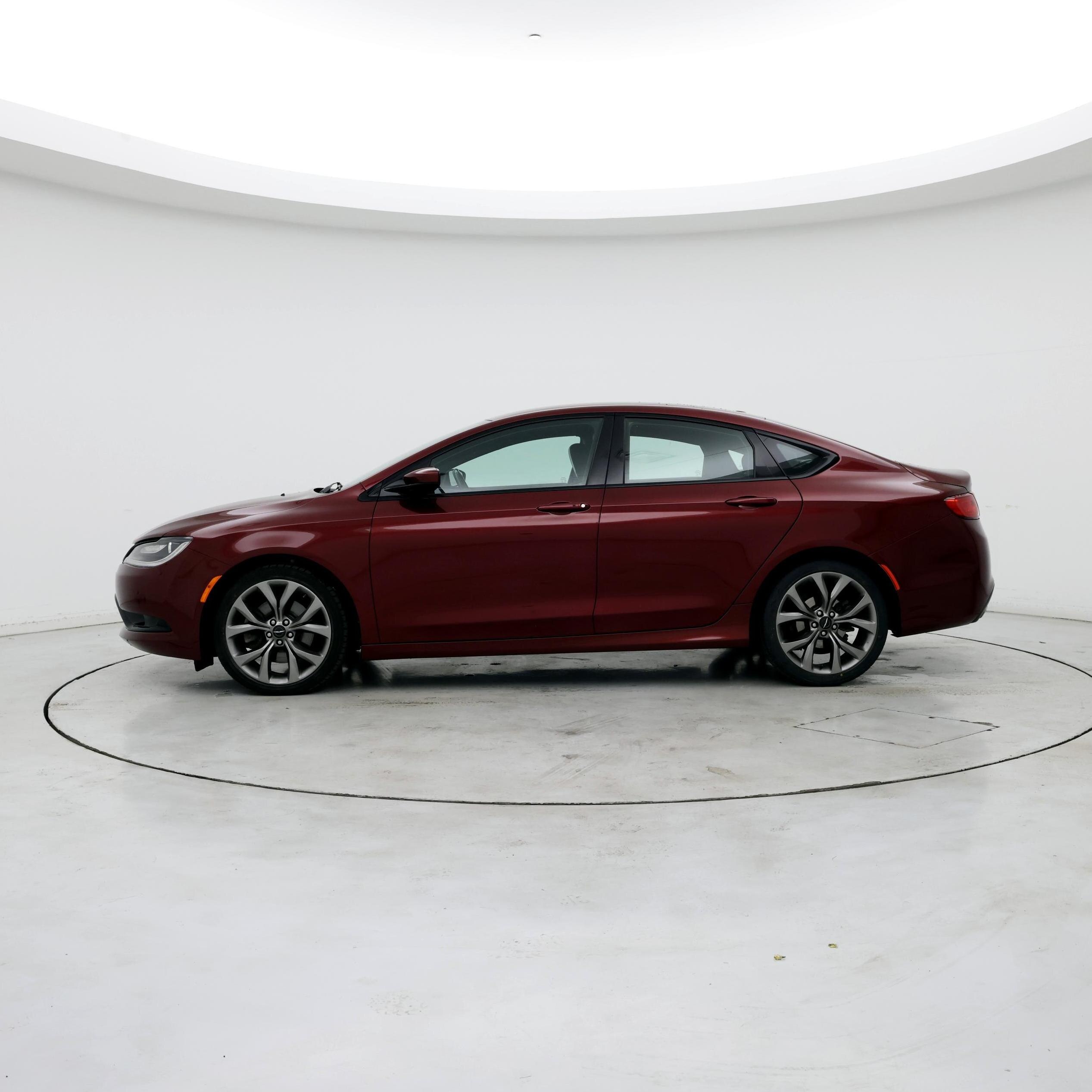Thumbnail: 2015 Chrysler 200 - 3