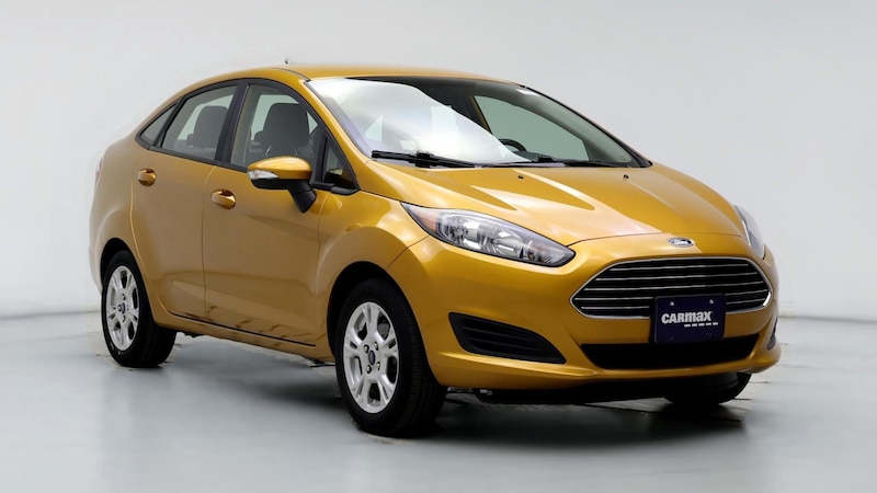 2016 Ford Fiesta SE Hero Image