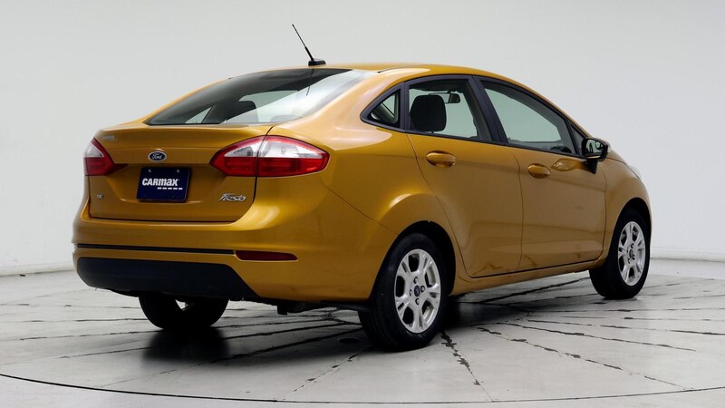 2016 Ford Fiesta SE 8