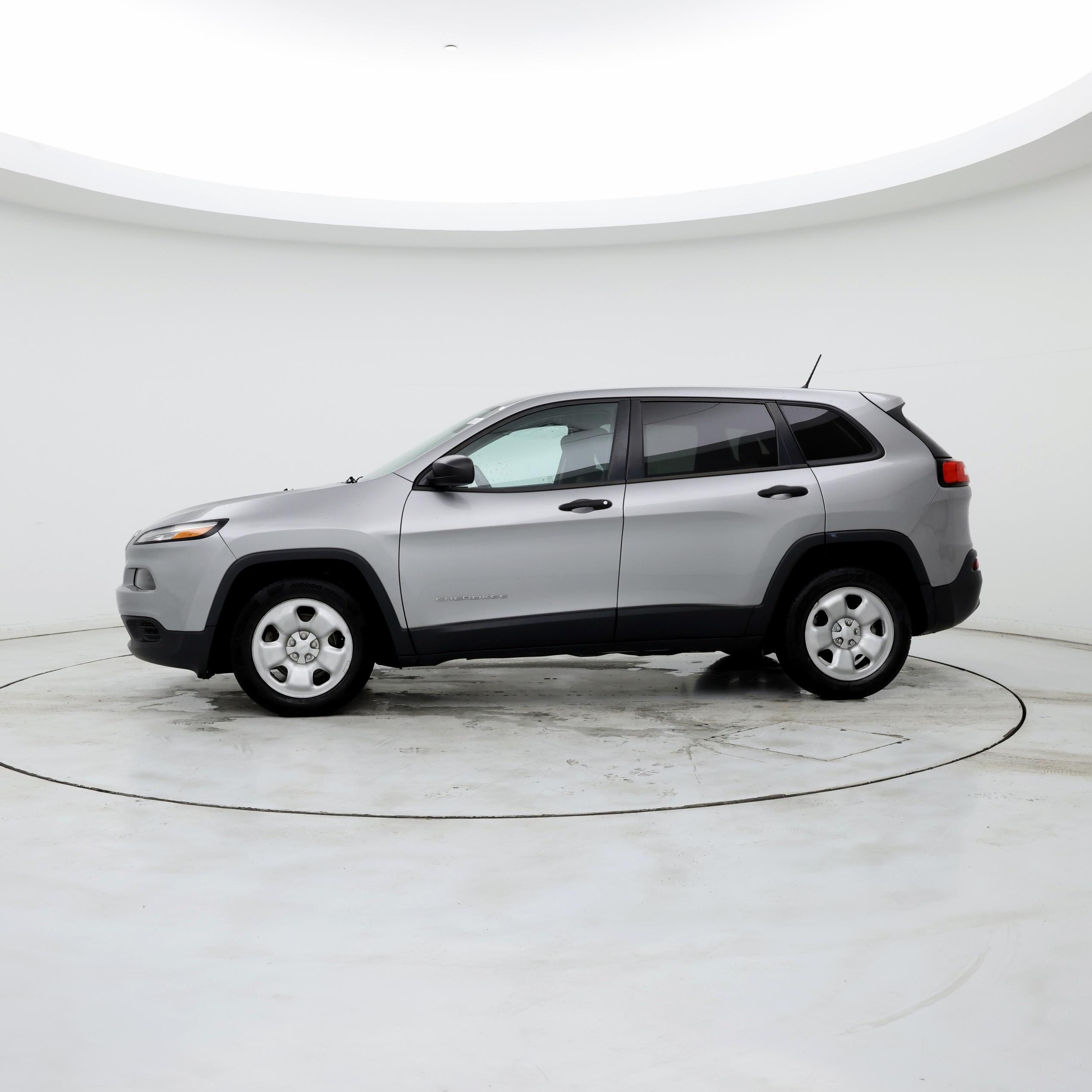 Thumbnail: 2016 Jeep Cherokee - 3