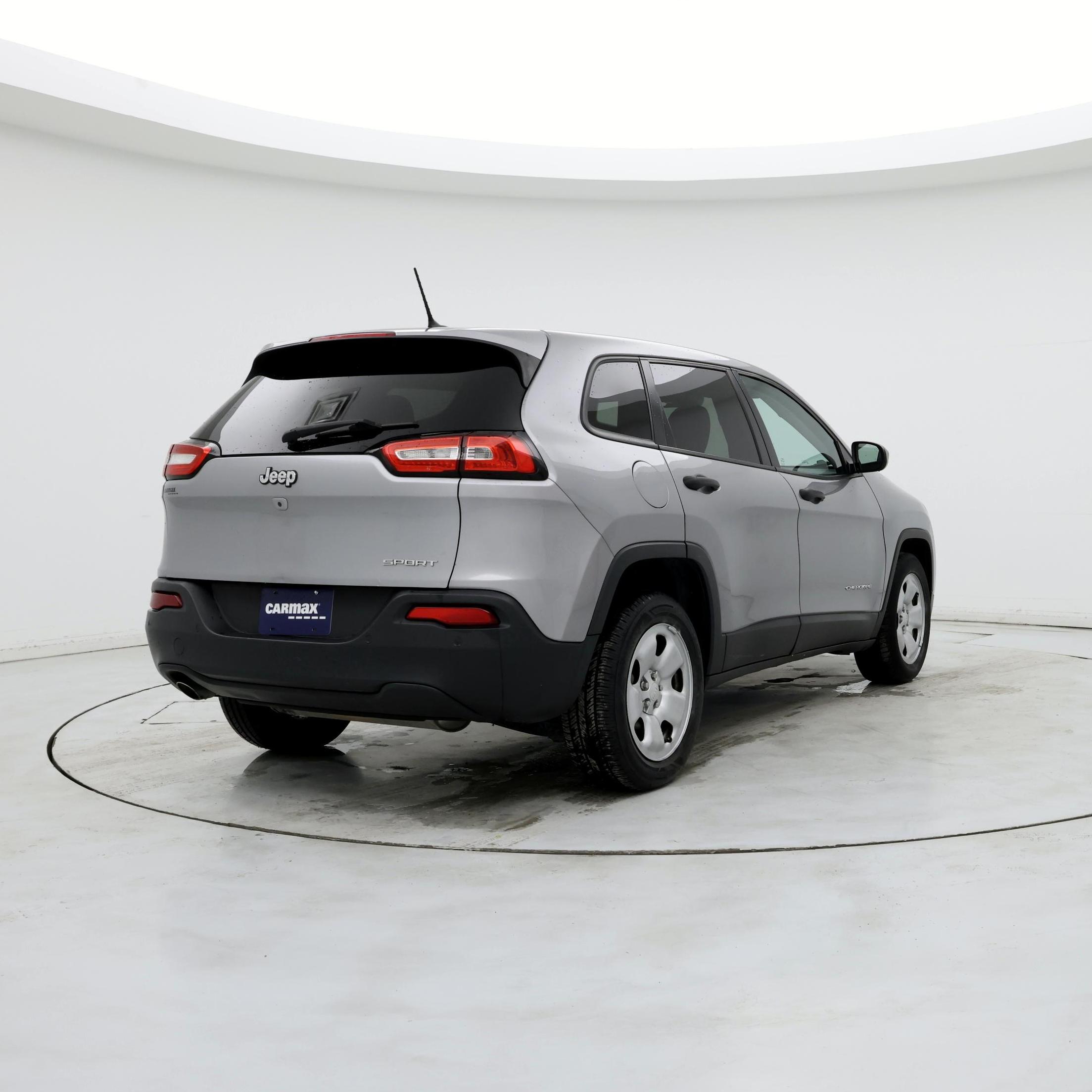 Thumbnail: 2016 Jeep Cherokee - 8