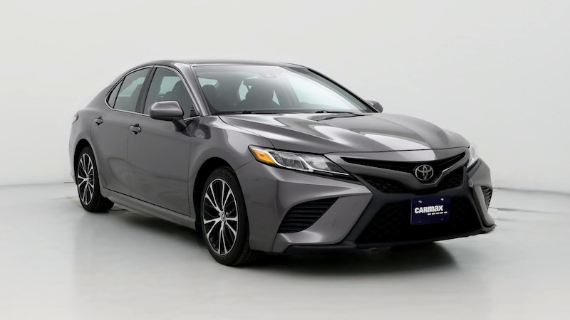 2018 Toyota Camry SE Hero Image