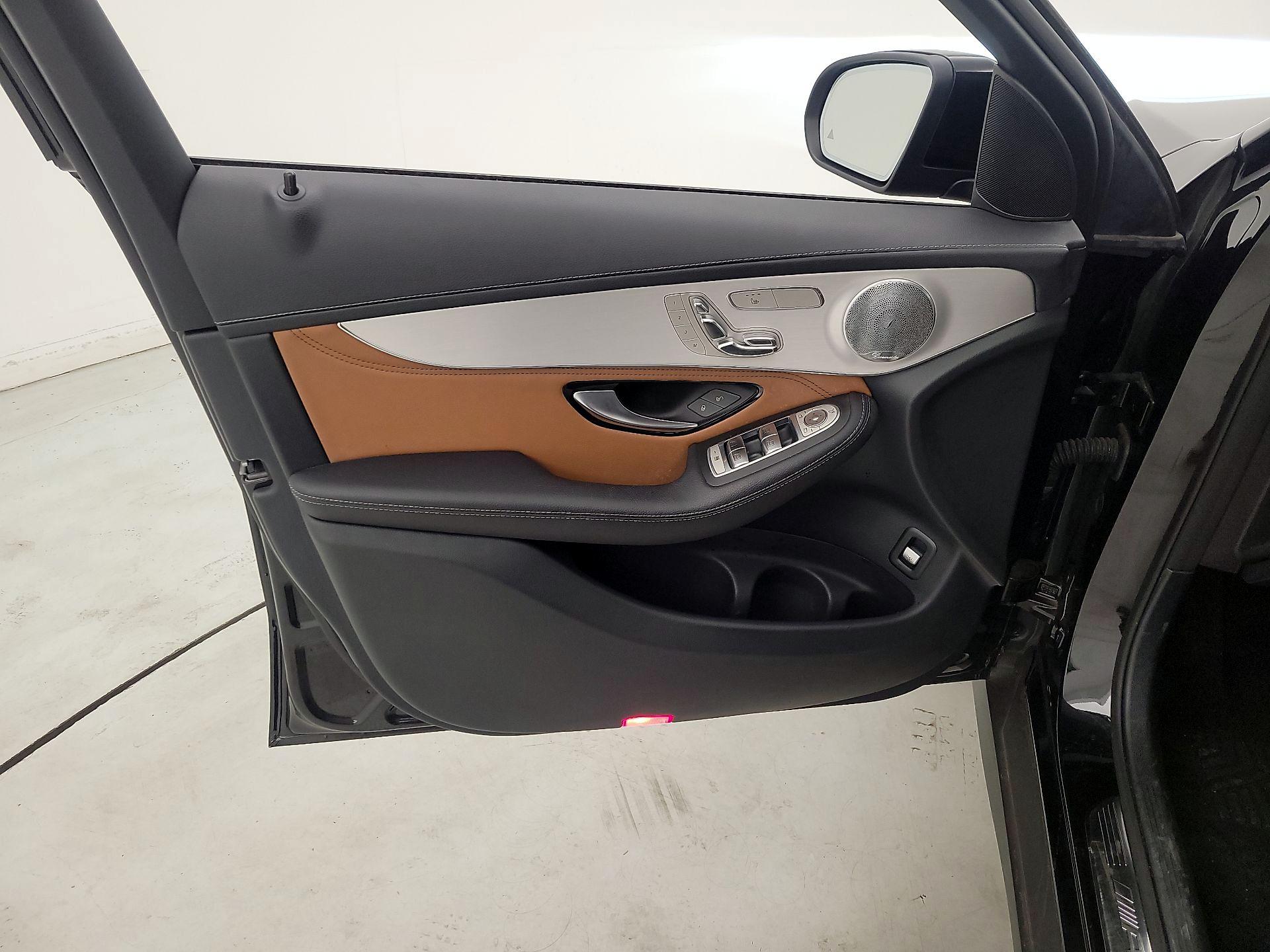 Thumbnail: 2019 Mercedes-Benz GLC - 12