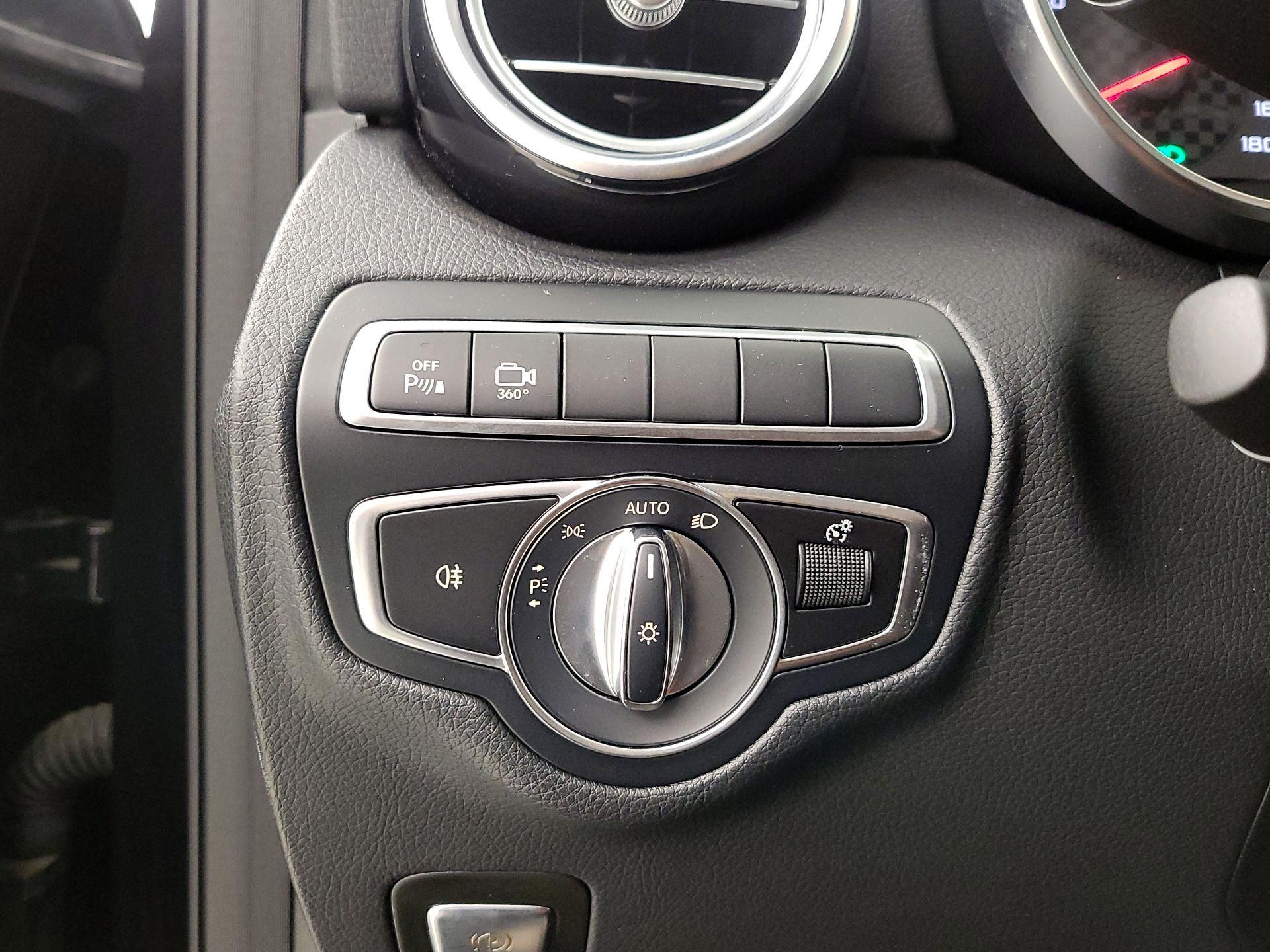 Thumbnail: 2019 Mercedes-Benz GLC - 13