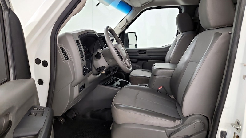 2021 Nissan NV 2500 S 11