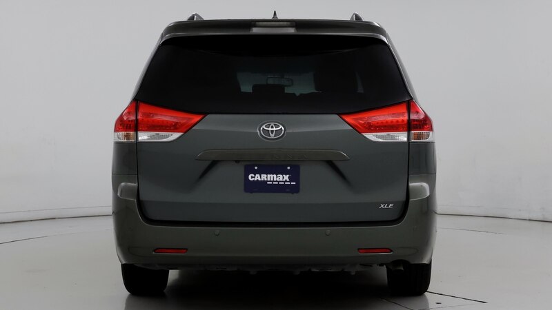 2014 Toyota Sienna XLE 6