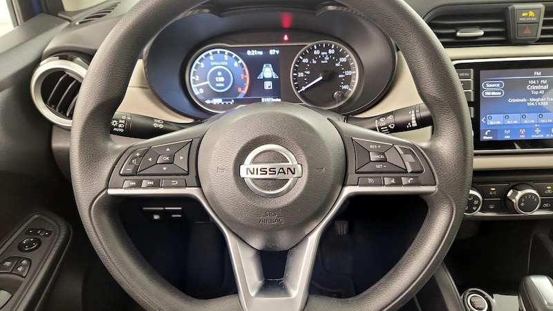 2021 Nissan Versa SV 10