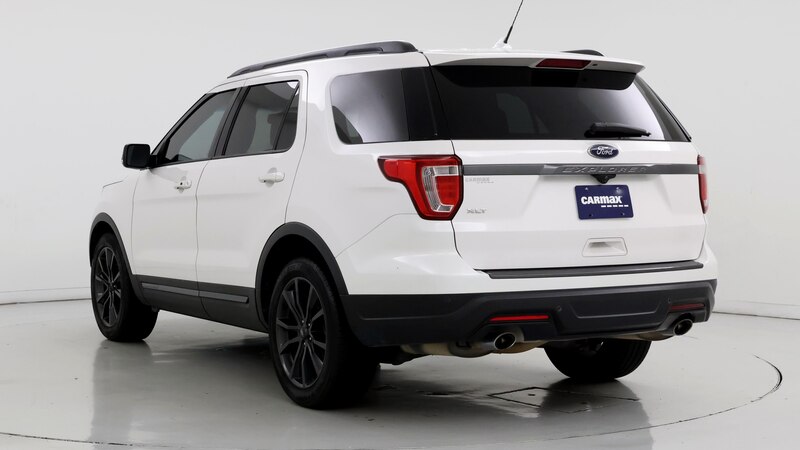 2019 Ford Explorer XLT 2