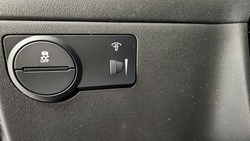 2016 Hyundai Genesis  13