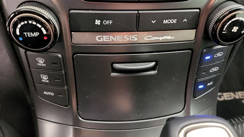 2016 Hyundai Genesis  15